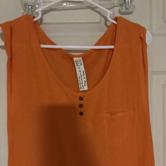 Zara Women’s L Orange Henley with Button. New without tags. Preppy, lightweight - Picture 3 of 4